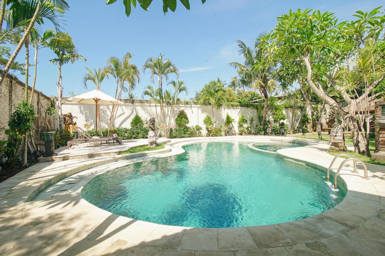 Baliana Villa Legian Esterno foto