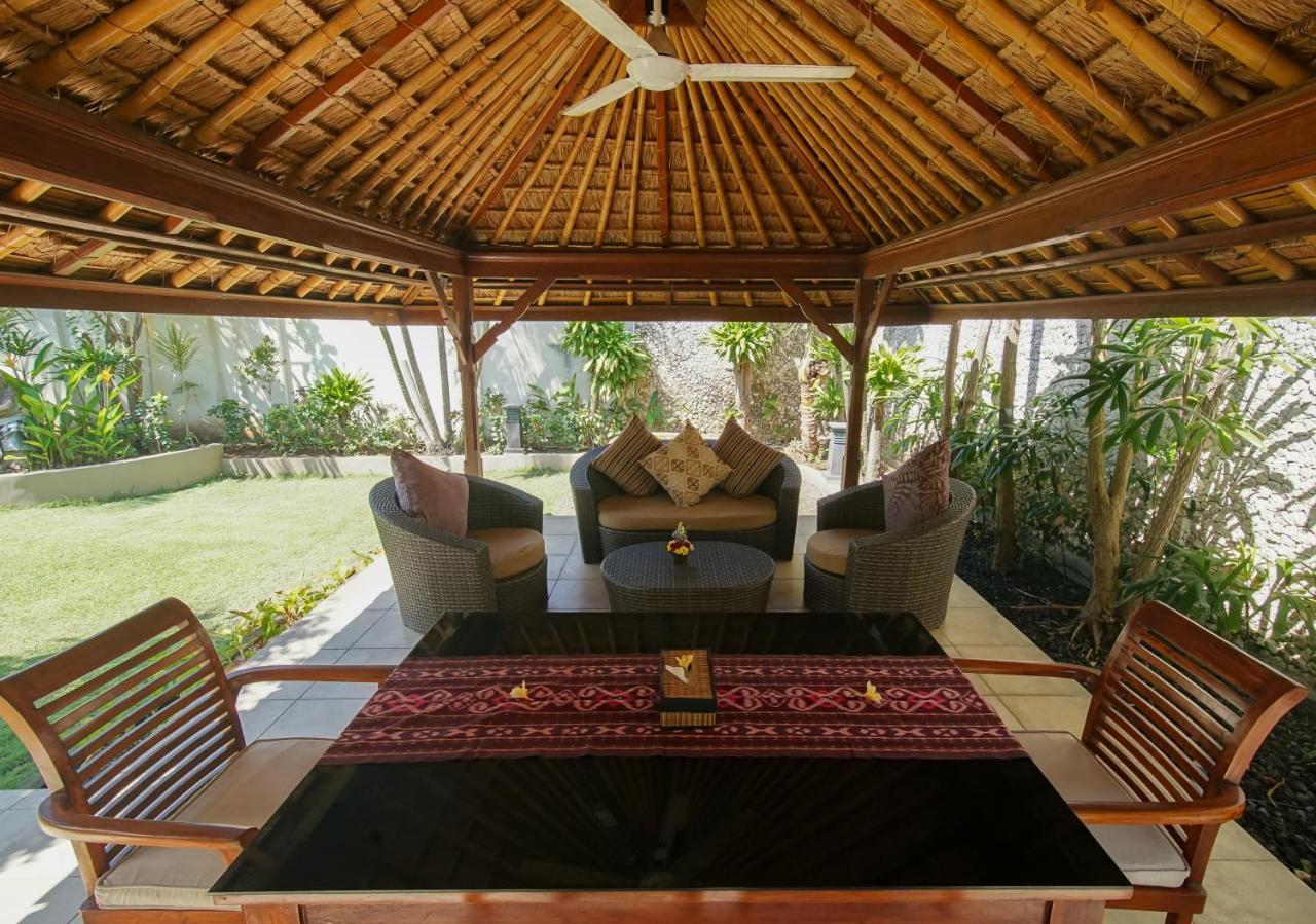 Baliana Villa Legian Esterno foto